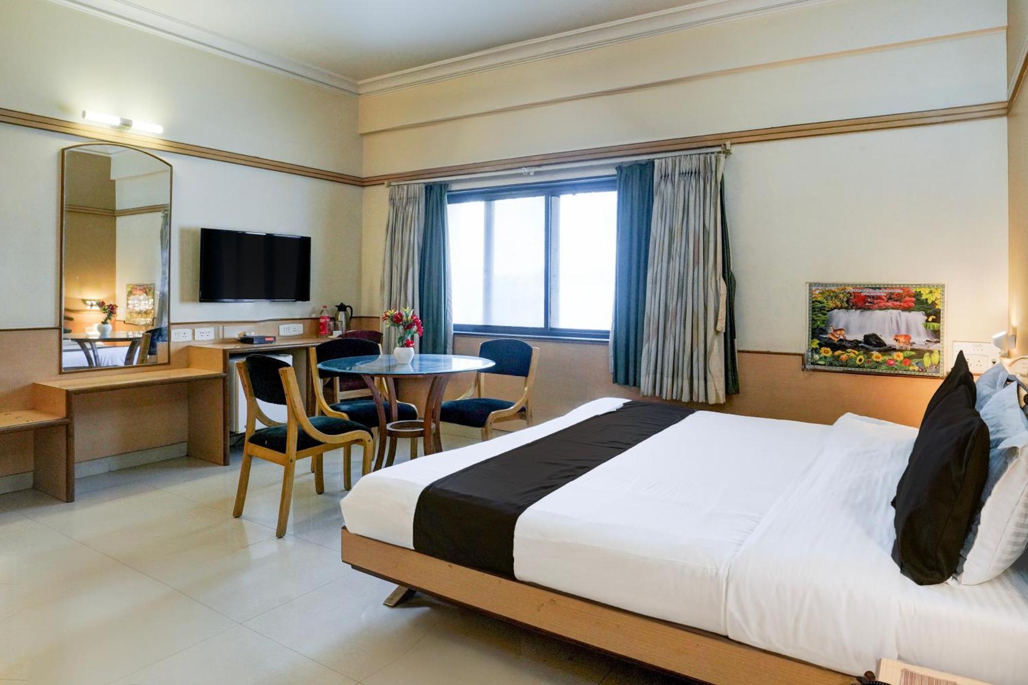 Super Collection O Limda Chowk Formerly Hotel Harmony Rajkot Ngoại thất bức ảnh